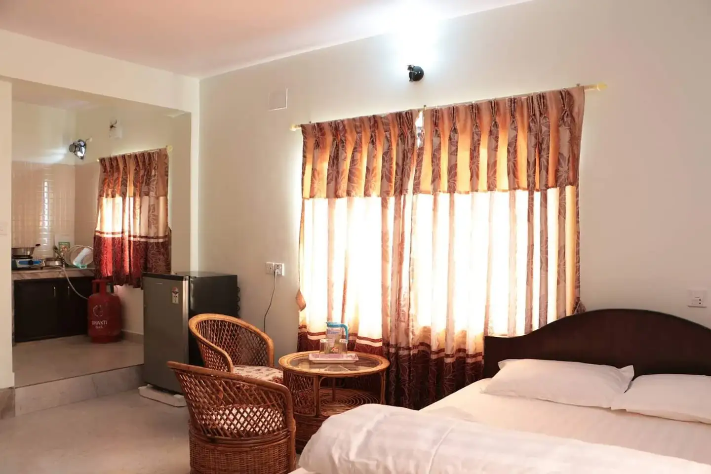 Apartment 2 bedroom overview
